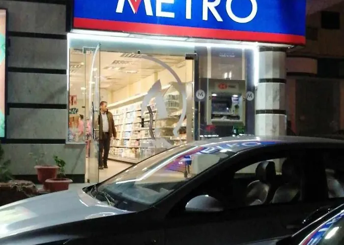 Sheraton Street Metro * Gurdaka